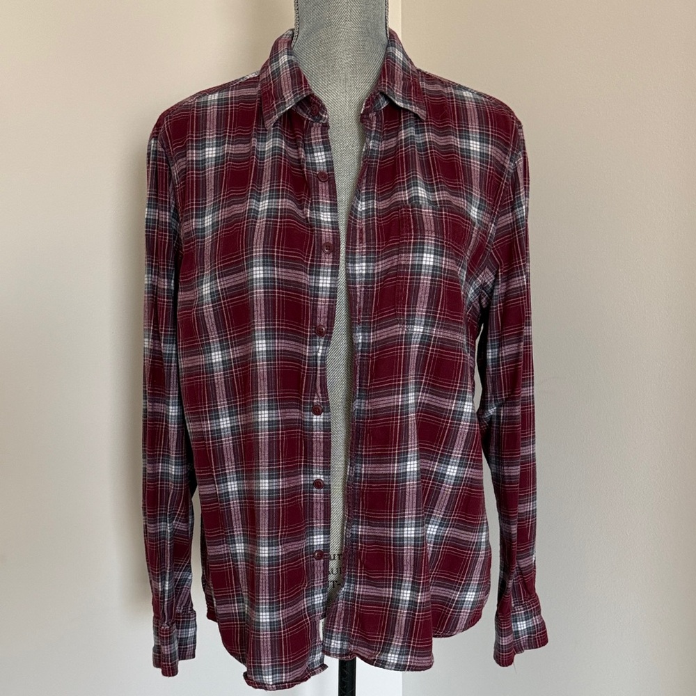 Women's Red Plaid flannel Shirt size medium